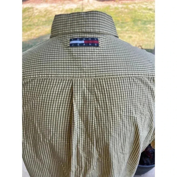 Tommy jeans, shirt, short sleeve button up, yellow, and black plaid size medium - Picture 5 of 6